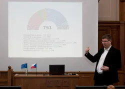 			Image photo gallery  - discussion with J. Pospíšil on How the EU works (2018)
	